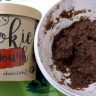 Cookie Dough Triple chocolate – essbarer roher Keksteig im Test
