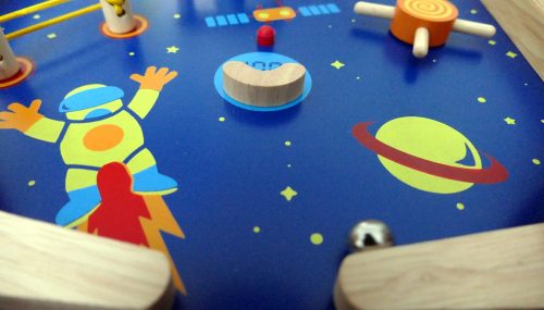 Bartl Space Pinball – Flipper aus Holz im Test