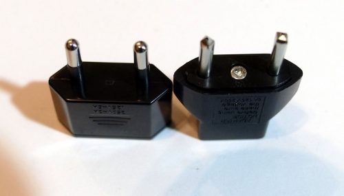 USA zu EU Adapter für Steckdosen in Deutschland – Erfahrungsbericht